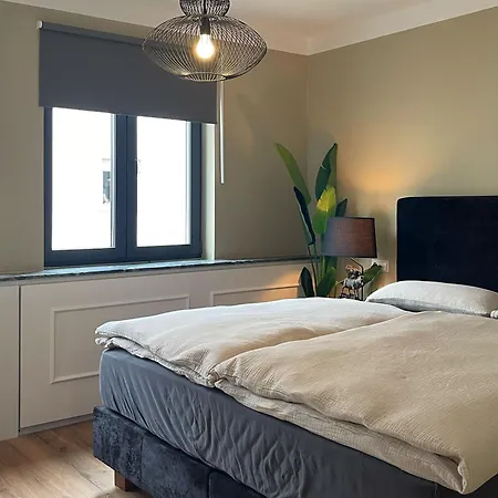 Louise Boutique 2 - Stilvolles Im Herzen Friedrichshafens Lägenhet